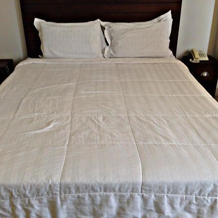 Greensa Inn Surabaya Dış mekan fotoğraf
