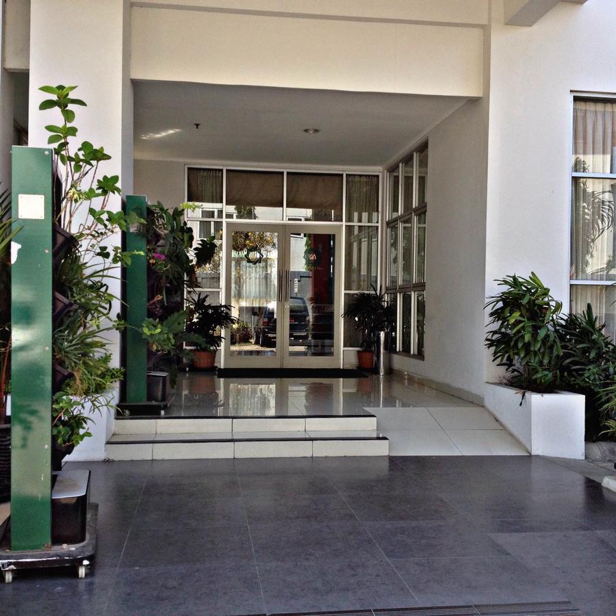 Greensa Inn Surabaya Dış mekan fotoğraf
